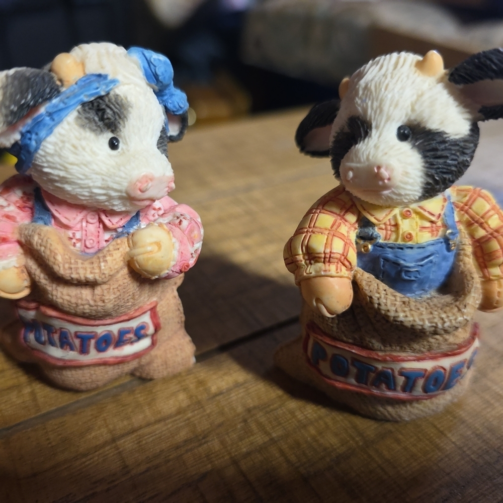 Enesco Mary Moo Cow Figurines with Pink and